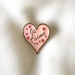 Vintage Je t’aime Heart Enamel Brooch